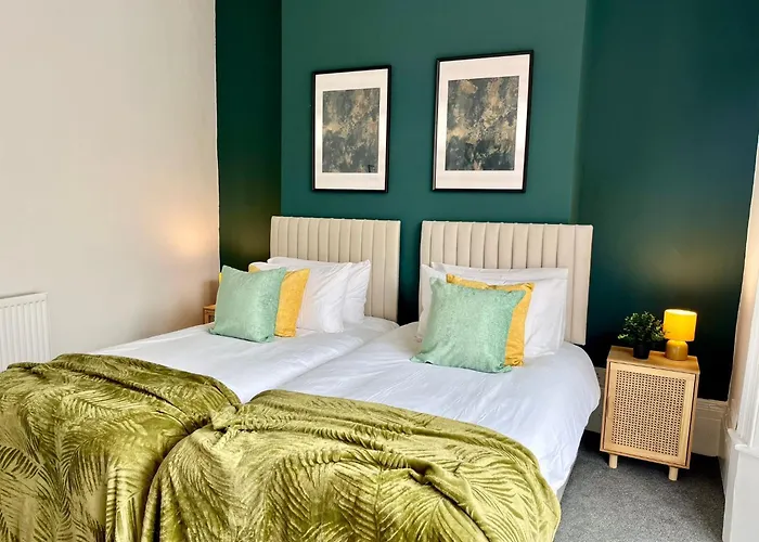 Cozy 2 Bedroom Apartment Perfect For Family Friends