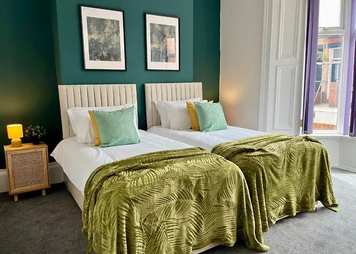 Cozy 2 Bedroom Apartment Perfect For Family Friends